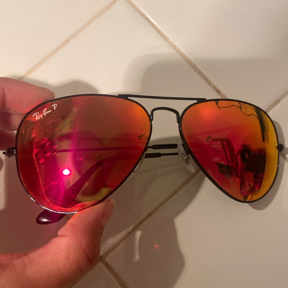 Ray-Ban Aviator Sunglasses Polarized Great Condition!